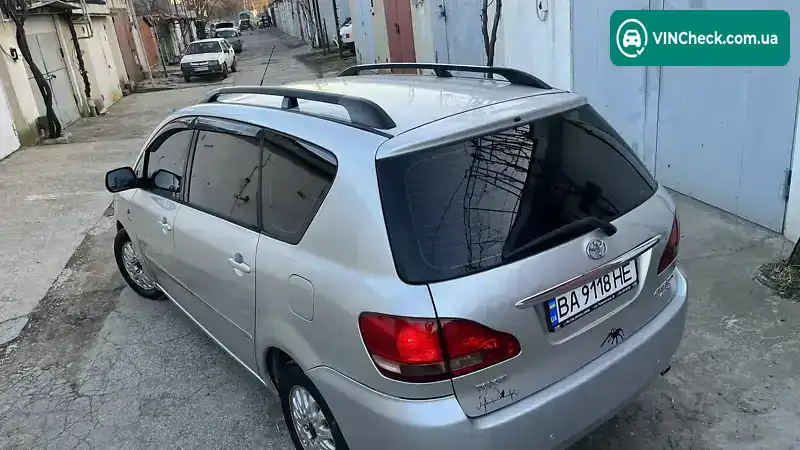 Toyota Avensis Verso 2002, фото з оголошення 2 з 21, VIN JTEGG22B405007486
