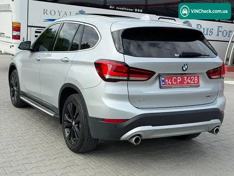 BMW X1 2020, фото з оголошення 2 з 20, VIN WBA11DG09L5R63403