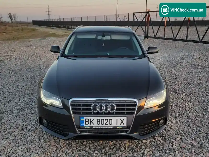 Audi A4 2010, фото з оголошення 2 з 13, VIN WAUZZZ8K8BA093481