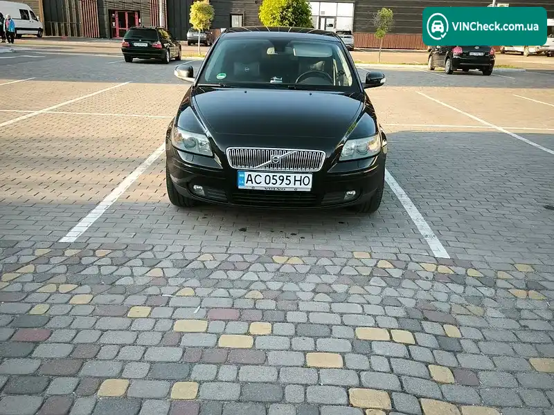 Volvo V50 2006, фото з оголошення 1 з 10, VIN YV1MW774972279808