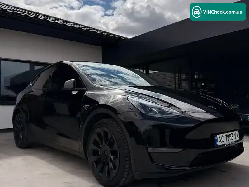 Tesla Model Y 2023, фото з оголошення 2 з 19, VIN 7SAYGDEE3PF861181