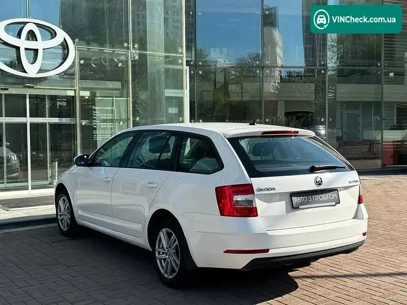 Skoda Octavia 2018, фото з оголошення 2 з 18, VIN TMBJC2NE7JB009912