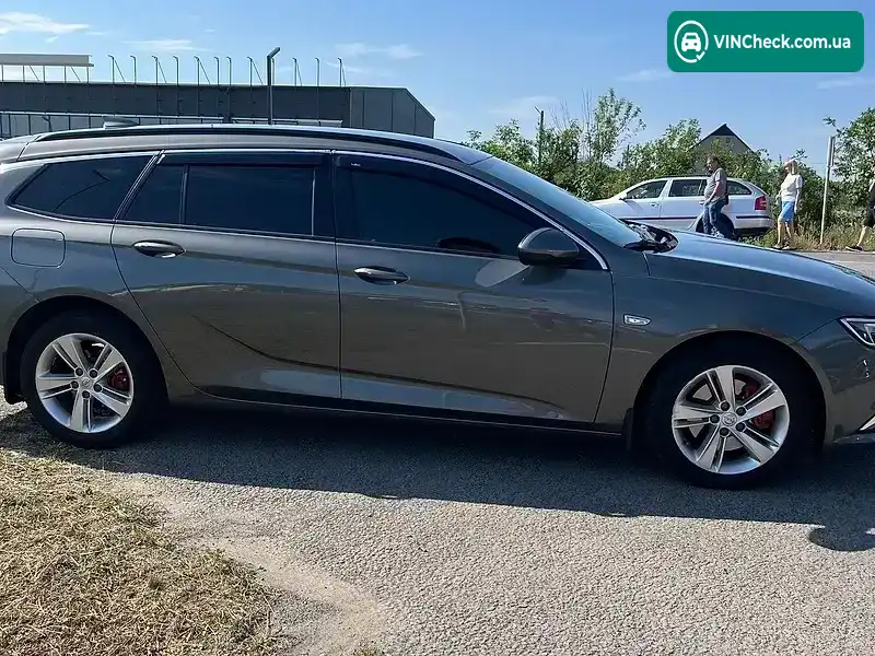 Opel Insignia 2017, фото з оголошення 2 з 18, VIN W0VZM8EF5J1043306