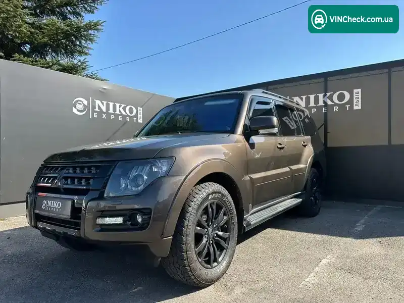 Mitsubishi Pajero 2017, фото з оголошення 2 з 21, VIN JMBLYV98WHJ603954