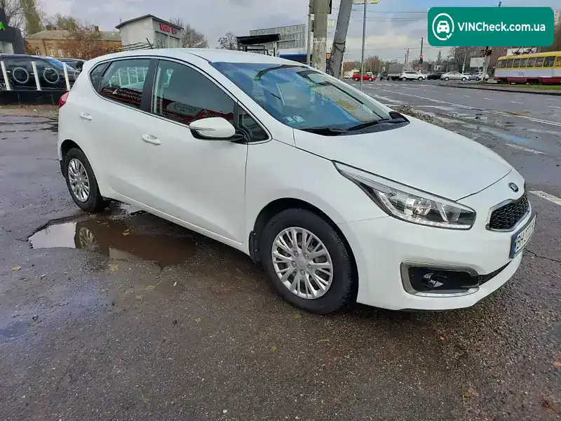 Kia Ceed 2016, фото з оголошення 2 з 6, VIN U5YHN516GGL236618