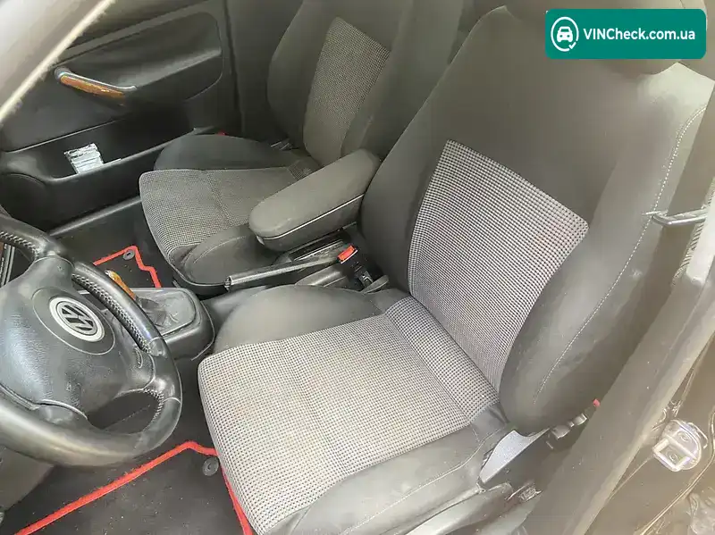 Volkswagen Bora 1999, фото з оголошення 2 з 11, VIN WVWZZZ1JZYW017385