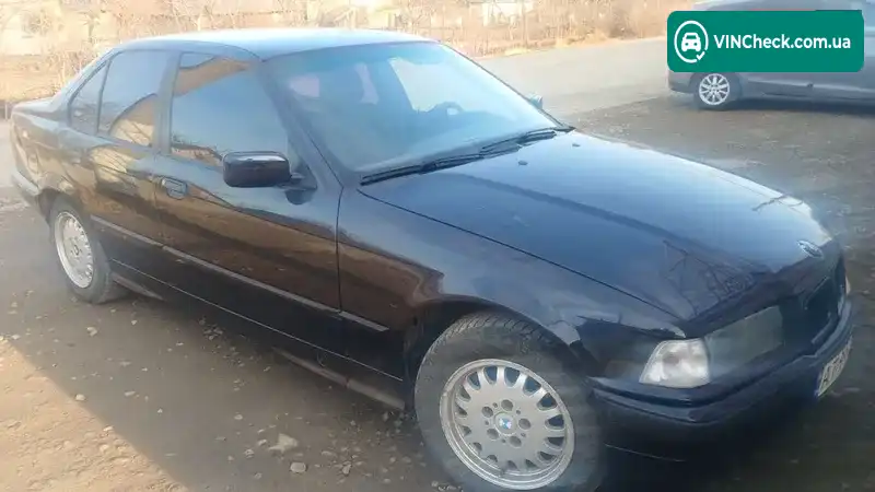 BMW 3 Series 1992, фото з оголошення 2 з 9, VIN WBACA31030FB64818