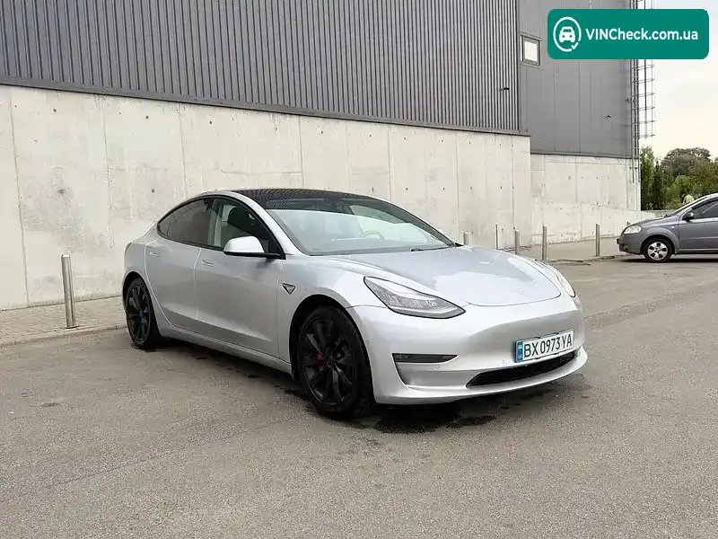 Tesla Model 3 2018, фото з оголошення 1 з 15, VIN 5YJ3E1EB7JF072069