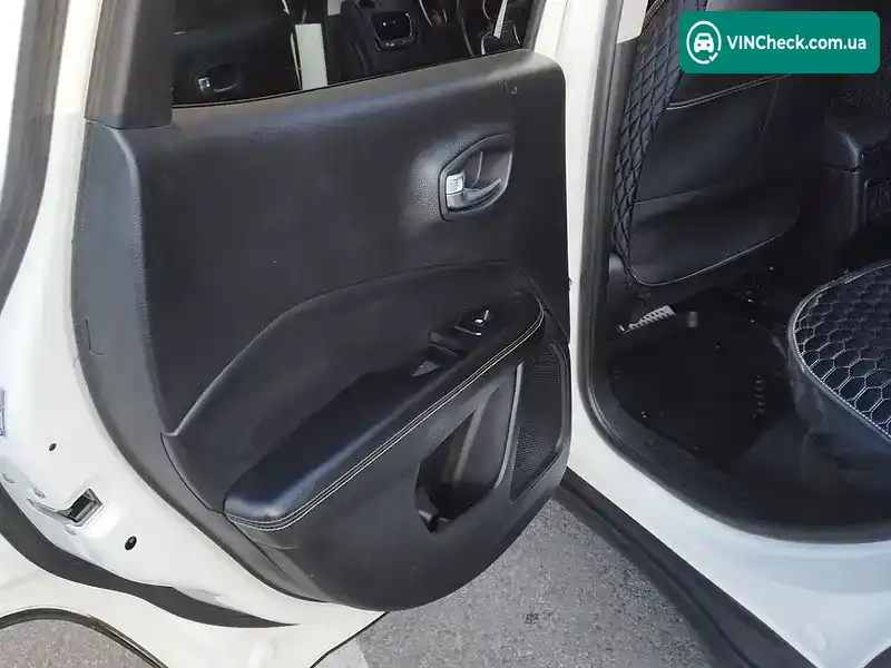 Jeep Compass 2020, фото з оголошення 1 з 11, VIN 3C4NJCBB6LT236470