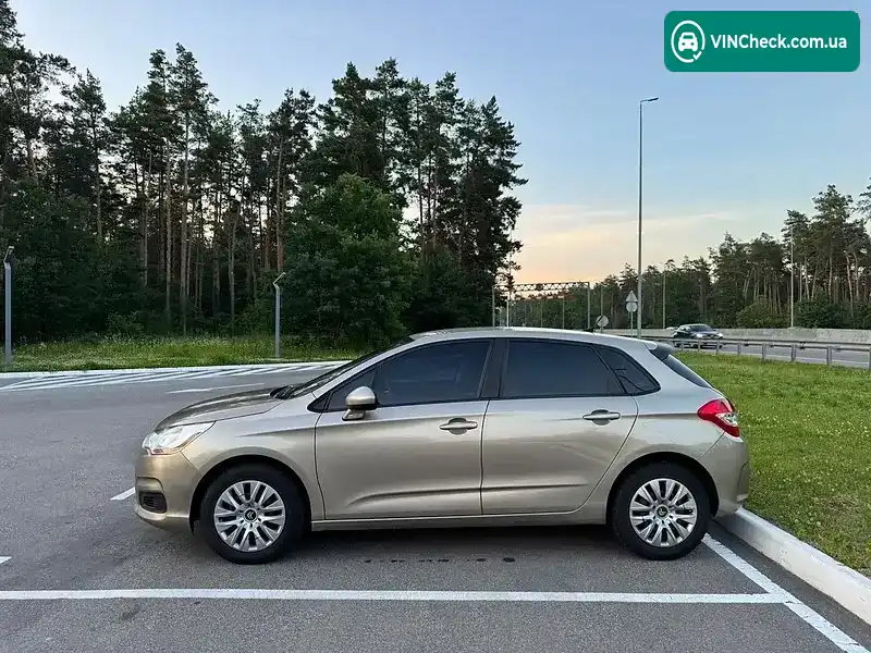 Citroen C4 2011, фото з оголошення 2 з 16, VIN VF7NCNFUCBY614687