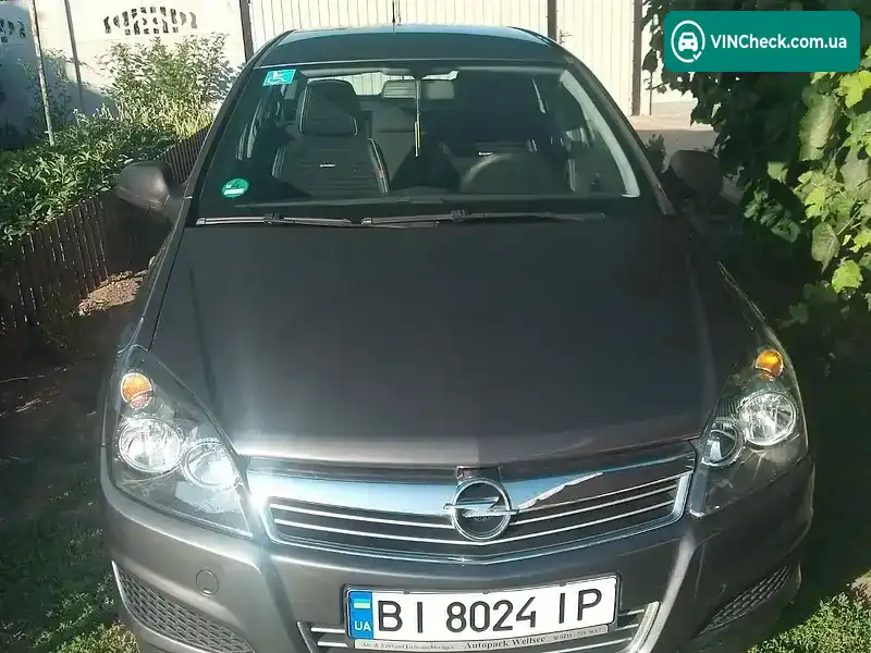 Opel Astra 2010, фото з оголошення 1 з 14, VIN W0L0AHL35A5064628