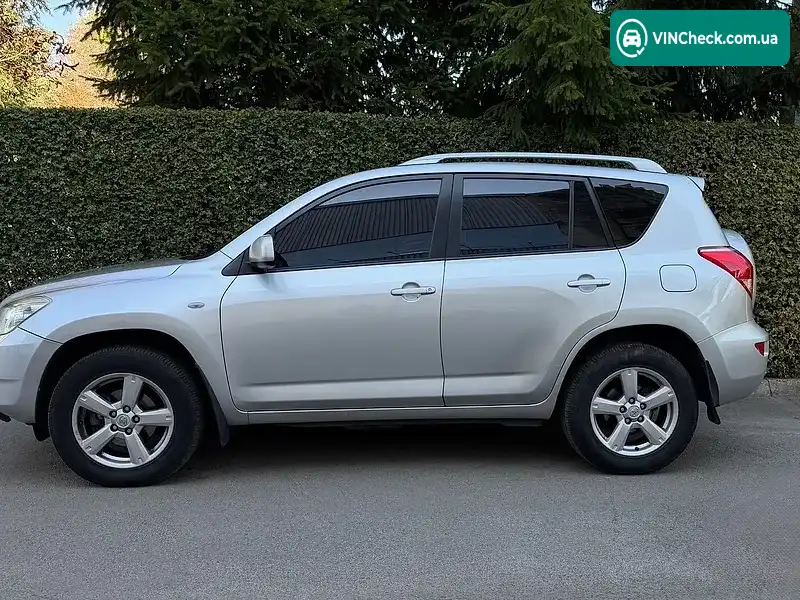 Toyota RAV4 2007, фото з оголошення 2 з 17, VIN JTMBH31V706058939