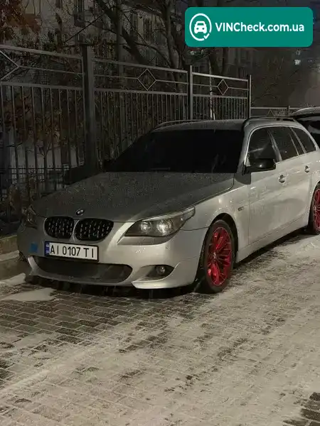 BMW 5 Series 2004, фото з оголошення 1 з 7, VIN WBANJ71020B513049