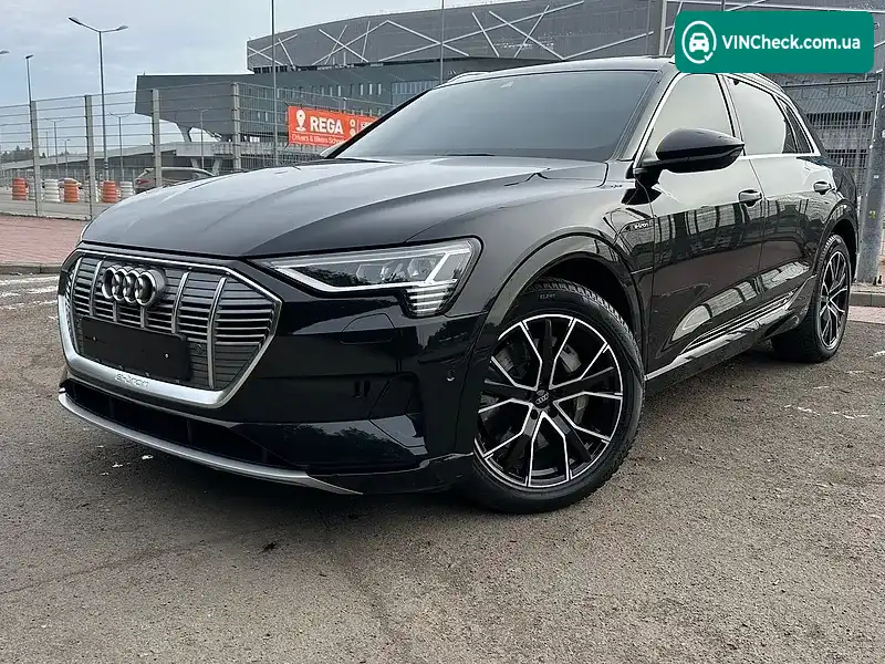 Audi e-tron 2019, фото з оголошення 2 з 20, VIN WAUZZZGE2LB015236