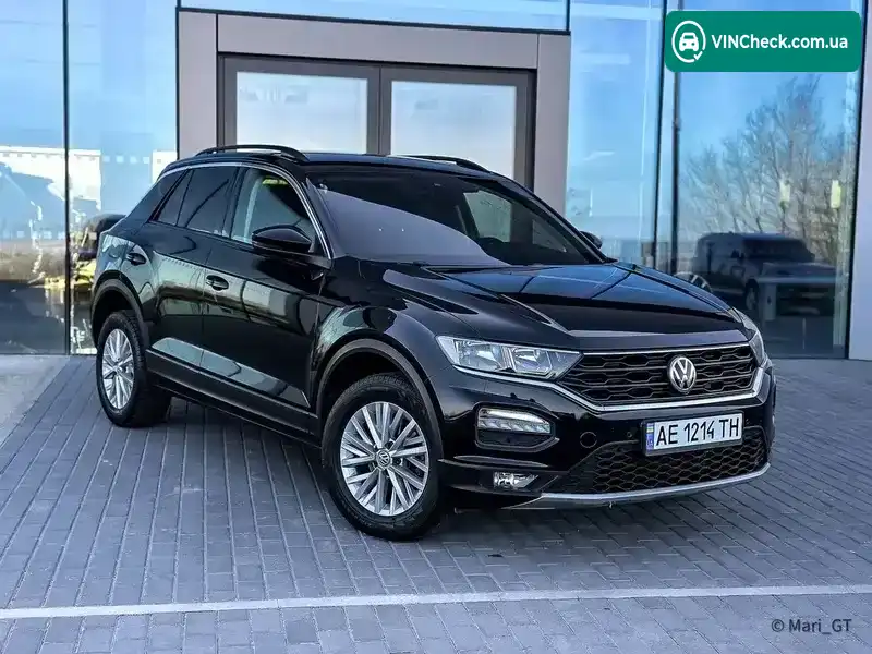 Volkswagen T-Roc 2019, фото з оголошення 2 з 21, VIN WVGZZZA1ZLV029914