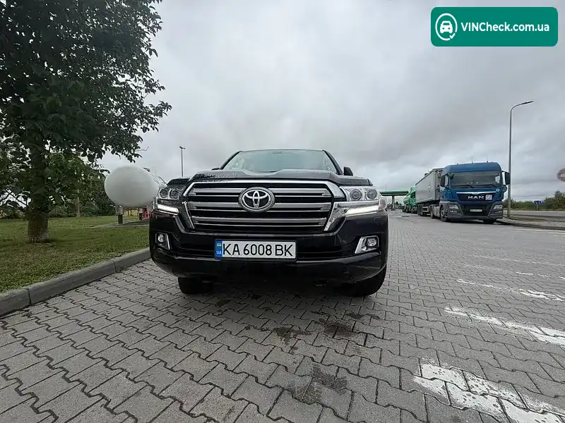 Toyota Land Cruiser 2016, фото з оголошення 2 з 20, VIN JTMCV05J404191804