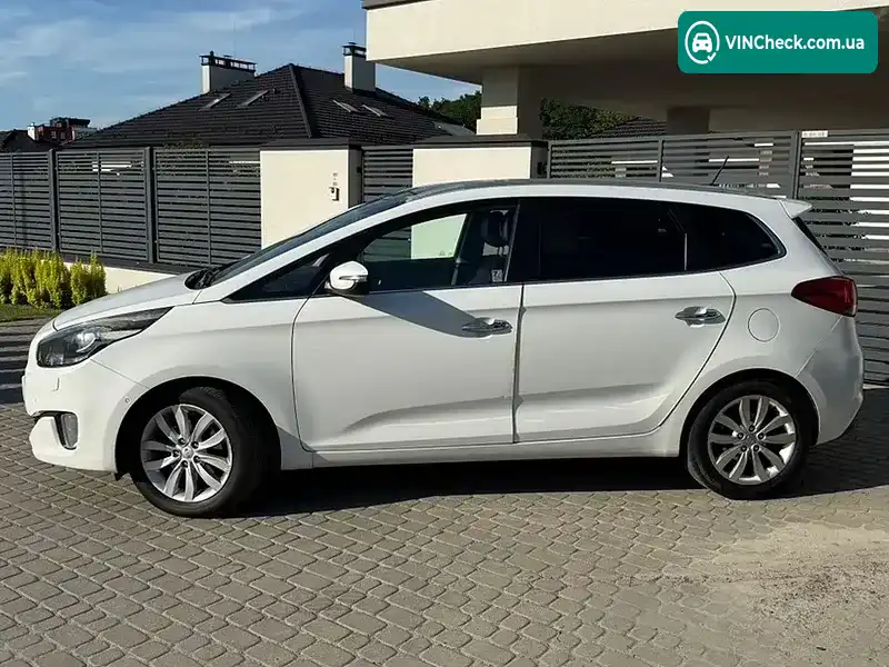 Kia Carens 2013, фото з оголошення 2 з 20, VIN KNAHU815AE7039060