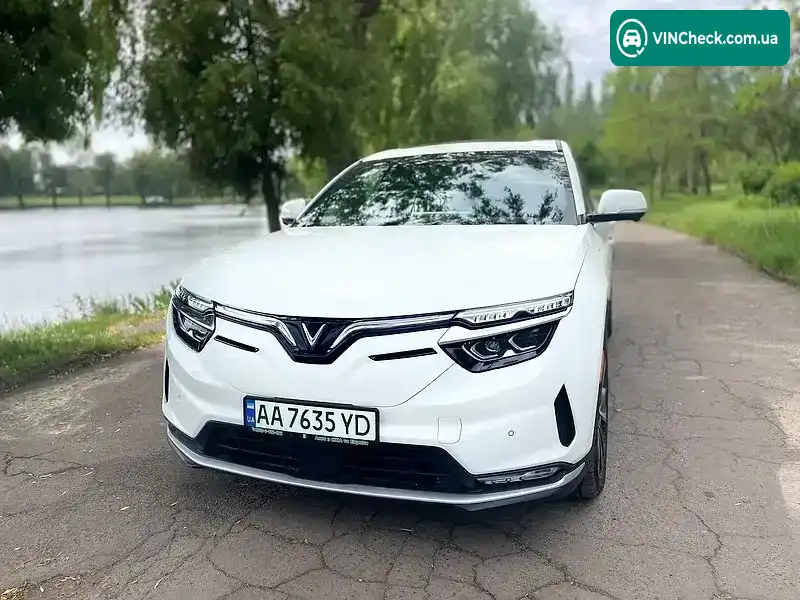 VinFast VF-8 2024, фото з оголошення 1 з 21, VIN RLLV1AFA8RH007761