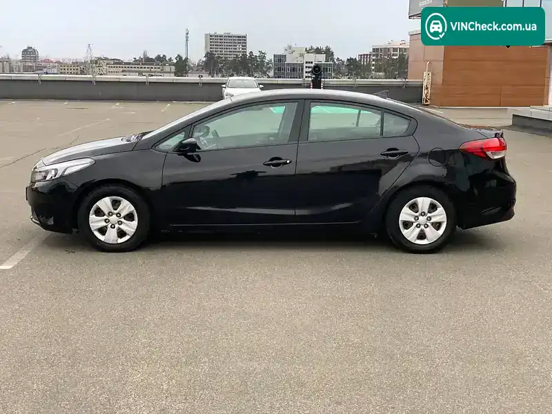 Kia Forte 2017, фото з оголошення 2 з 20, VIN 3KPFK4A79JE179607