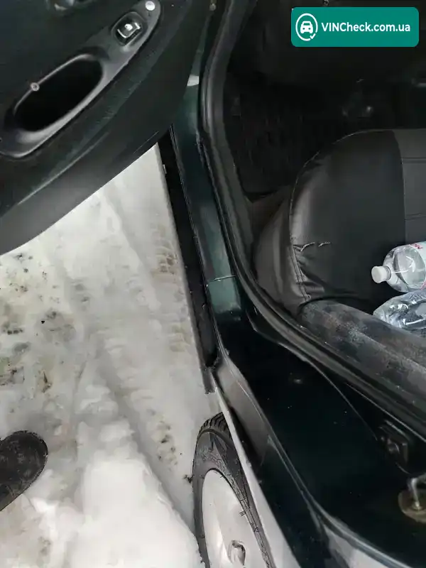 Hyundai Elantra 1996, фото з оголошення 1 з 5, VIN KMHJF31RPTU306665