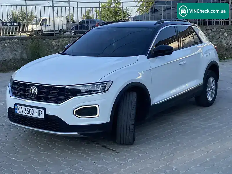 Volkswagen T-Roc 2021, фото з оголошення 1 з 20, VIN WVGZZZA12NV080541
