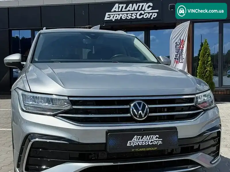 Volkswagen Tiguan 2022, фото з оголошення 1 з 20, VIN 3VV3B7AX8NM107587