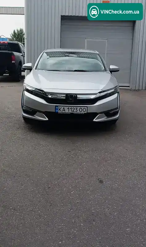 Honda Clarity 2018, фото з оголошення 2 з 19, VIN JHMZC5F39JC009159