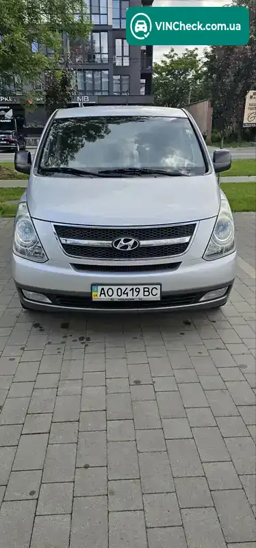 Hyundai H-1 2008, фото з оголошення 1 з 8, VIN KMHWH81JP8U077600