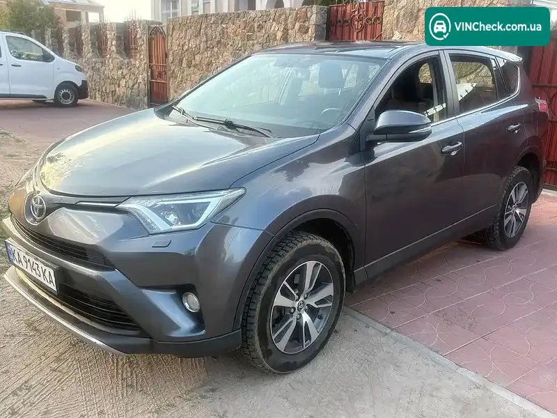 Toyota RAV4 2018, фото з оголошення 1 з 15, VIN JTMREREVX0D119930