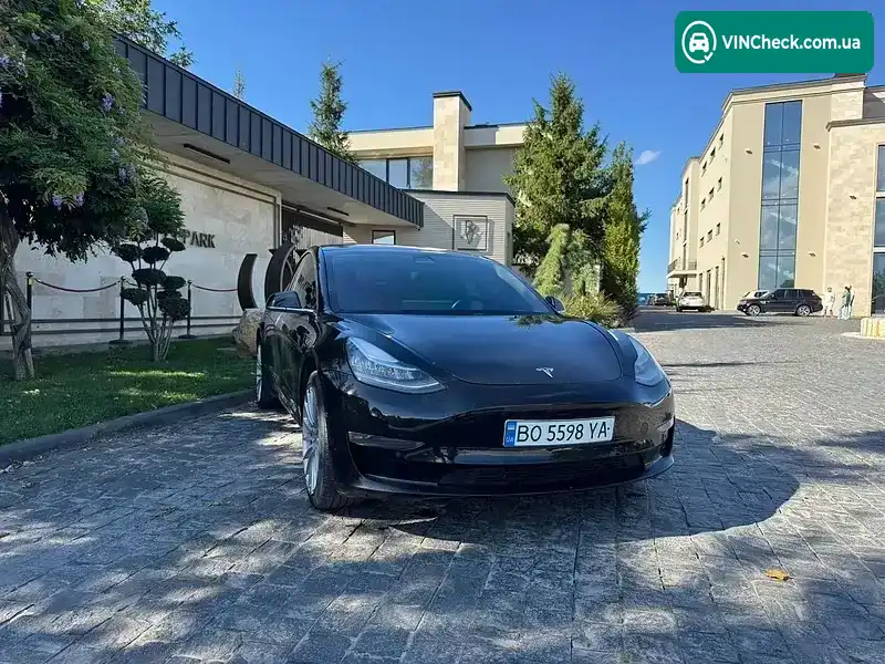 Tesla Model 3 2018, фото з оголошення 2 з 20, VIN 5YJ3E1EA9JF028405
