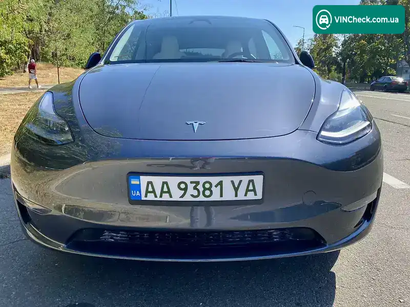 Tesla Model Y 2023, фото з оголошення 2 з 21, VIN 7SAYGDEE0PF880884