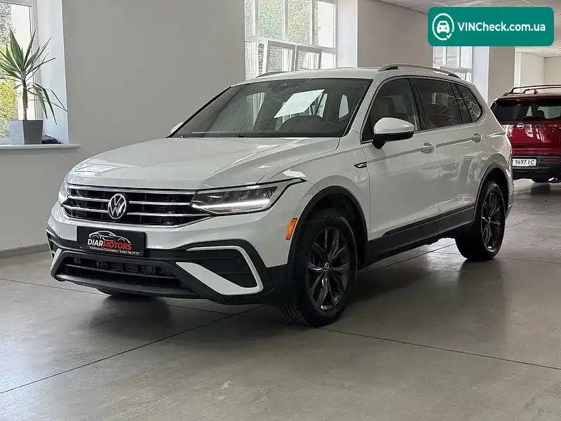 Volkswagen Tiguan 2023, фото з оголошення 2 з 16, VIN 3VV2B7AXXPM090581