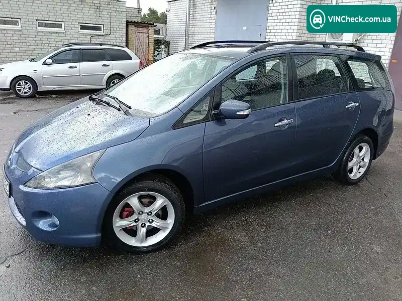 Mitsubishi Grandis 2007, фото з оголошення 2 з 10, VIN JMBLRNA4W7Z001604