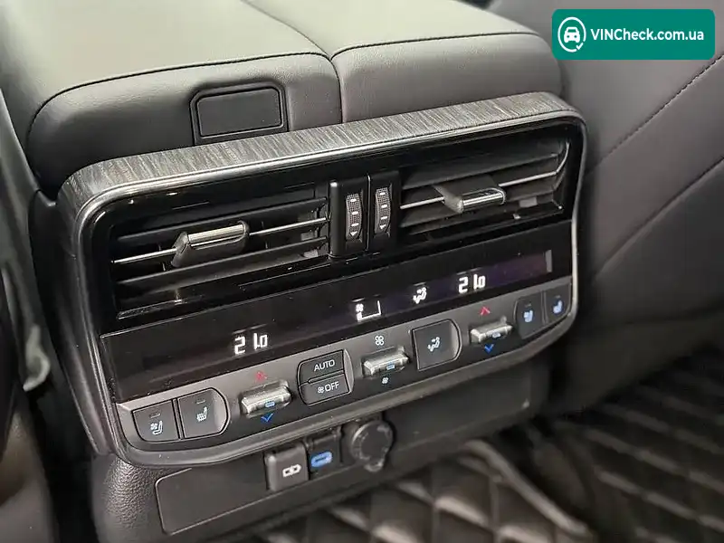 Toyota Land Cruiser 2022, фото з оголошення 1 з 12, VIN JTMAAABJ204014004