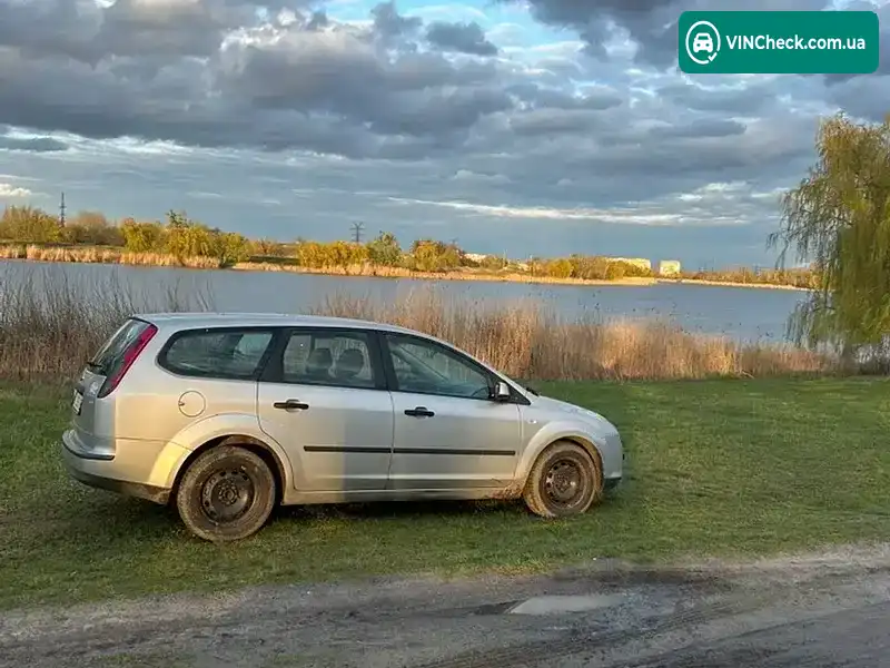 Ford Focus 2005, фото з оголошення 2 з 10, VIN WF0WXXGCDW5G86028