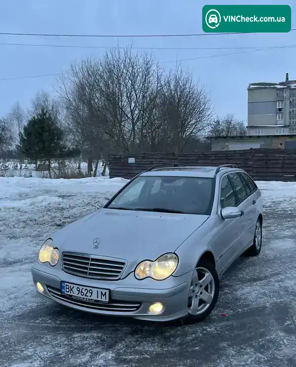 Mercedes-Benz C-Class 2004, фото з оголошення 1 з 17, VIN WDB2032461F664380