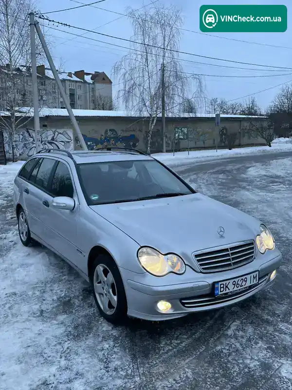 Mercedes-Benz C-Class 2004, фото з оголошення 2 з 17, VIN WDB2032461F664380