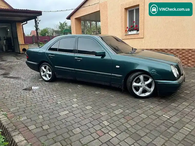 Mercedes-Benz E-Class 1999, фото з оголошення 2 з 9, VIN WDB2100061A890380