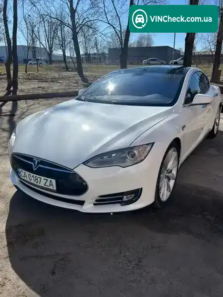 Tesla Model S 2013, фото з оголошення 1 з 18, VIN 5YJSA1CN0DFP15791