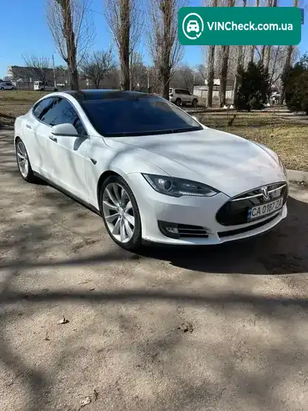 Tesla Model S 2013, фото з оголошення 2 з 18, VIN 5YJSA1CN0DFP15791