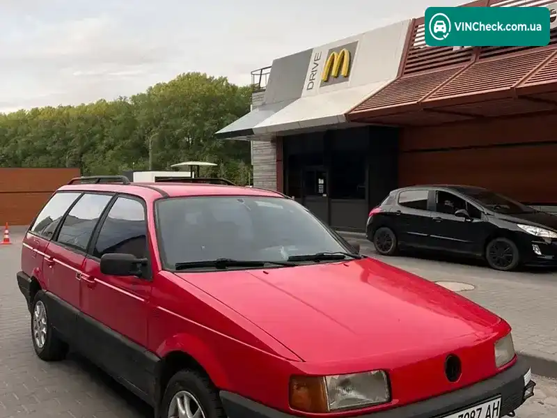 Volkswagen Passat 1989, фото з оголошення 2 з 15, VIN WVWZZZ31ZKE164090