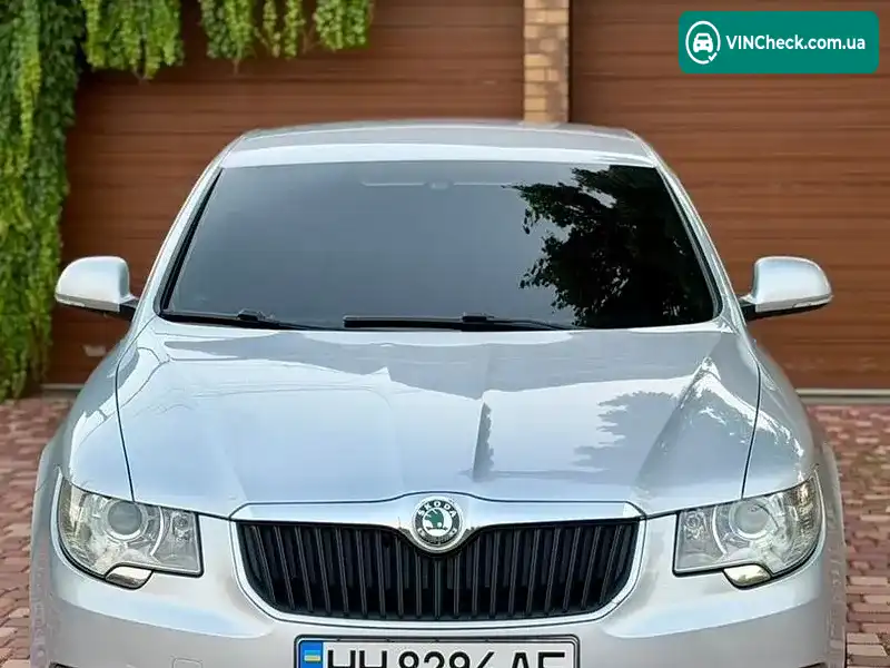 Skoda Superb 2012, фото з оголошення 2 з 20, VIN TMBAB43T9DB300304