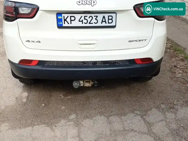 Jeep Compass 2019, фото з оголошення 2 з 12, VIN 3C4NJDAB2KT850664