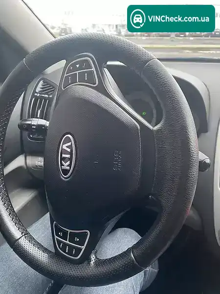 Kia Ceed 2008, фото з оголошення 2 з 20, VIN U5YFF24429L146103