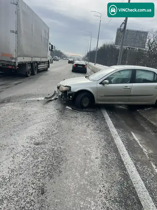 Renault Laguna 2003, фото з оголошення 1 з 9, VIN VF1BG0M0528276429