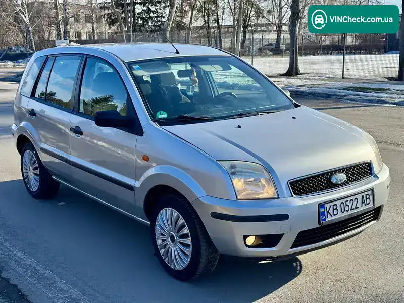 Ford Fusion 2005, фото з оголошення 2 з 12, VIN WF0UXXGAJU5M84865