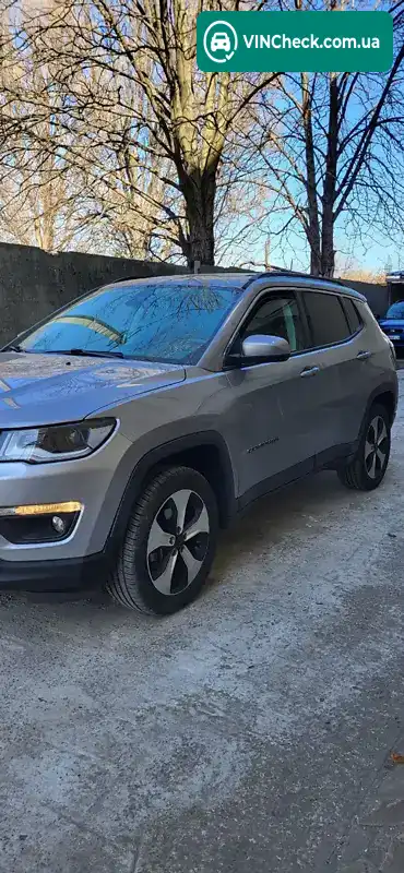 Jeep Compass 2018, фото з оголошення 2 з 20, VIN 3C4NJDBB5JT162526