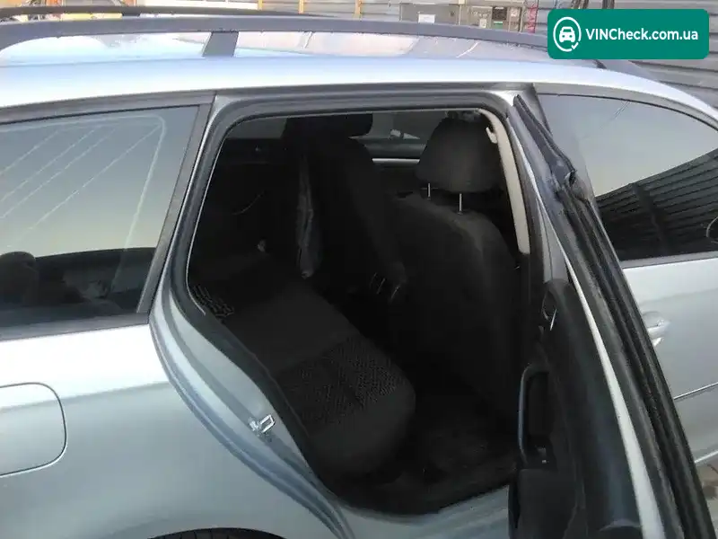 Volkswagen Golf 2010, фото з оголошення 2 з 15, VIN WVWZZZ1KZAM668357