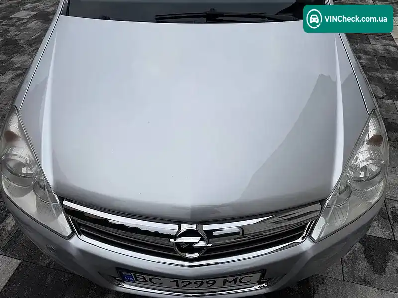 Opel Astra 2009, фото з оголошення 2 з 20, VIN W0L0AHL3592120624