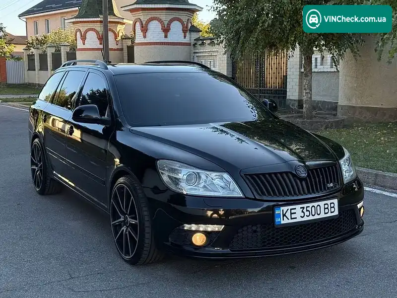 Skoda Octavia 2011, фото з оголошення 2 з 17, VIN TMBUF61Z4C2107674
